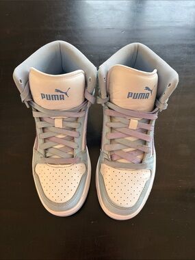 Puma Kids High-Top Sneakers in Light Blue and Pale Lavender size 5.5